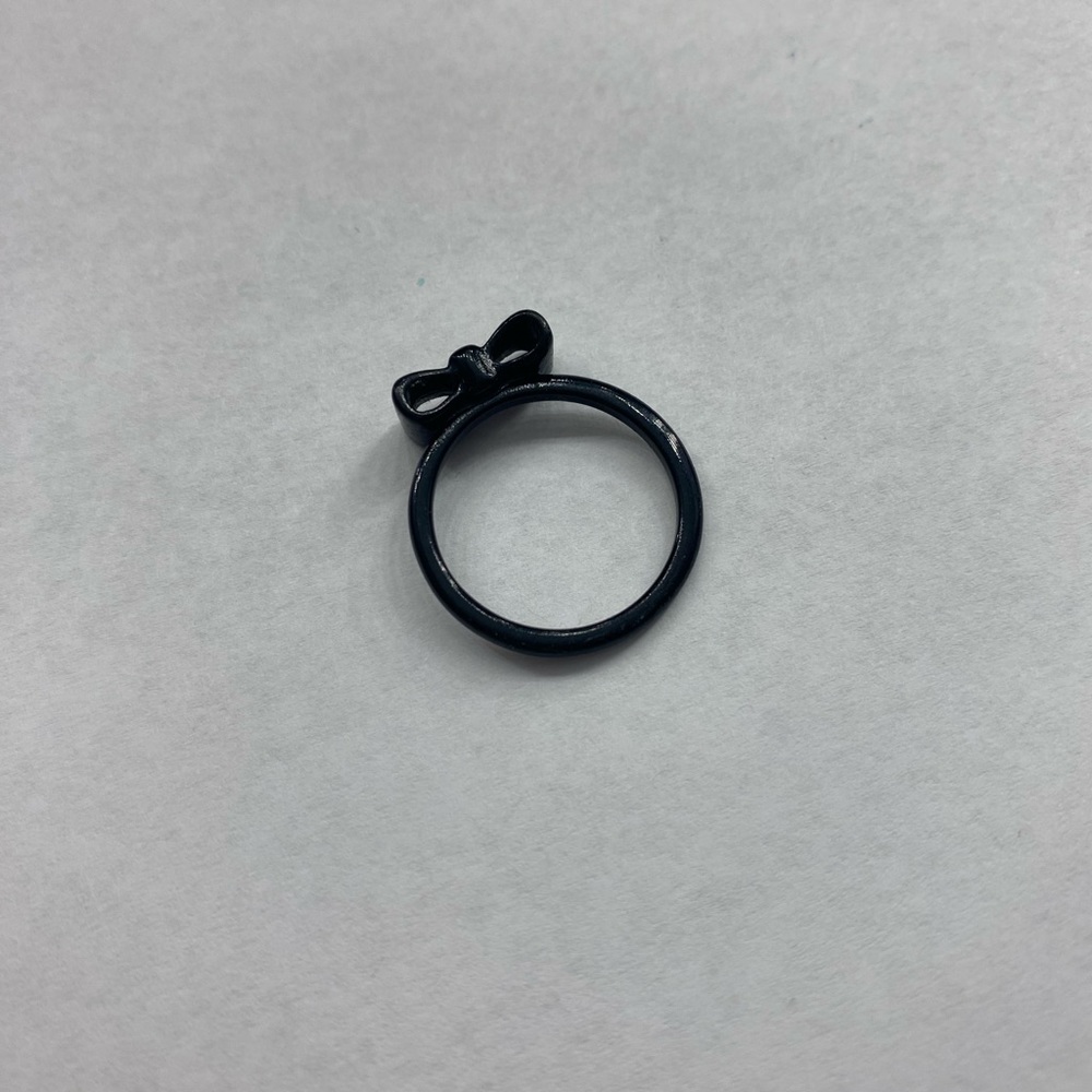 bow ring - Picture 2 of 3